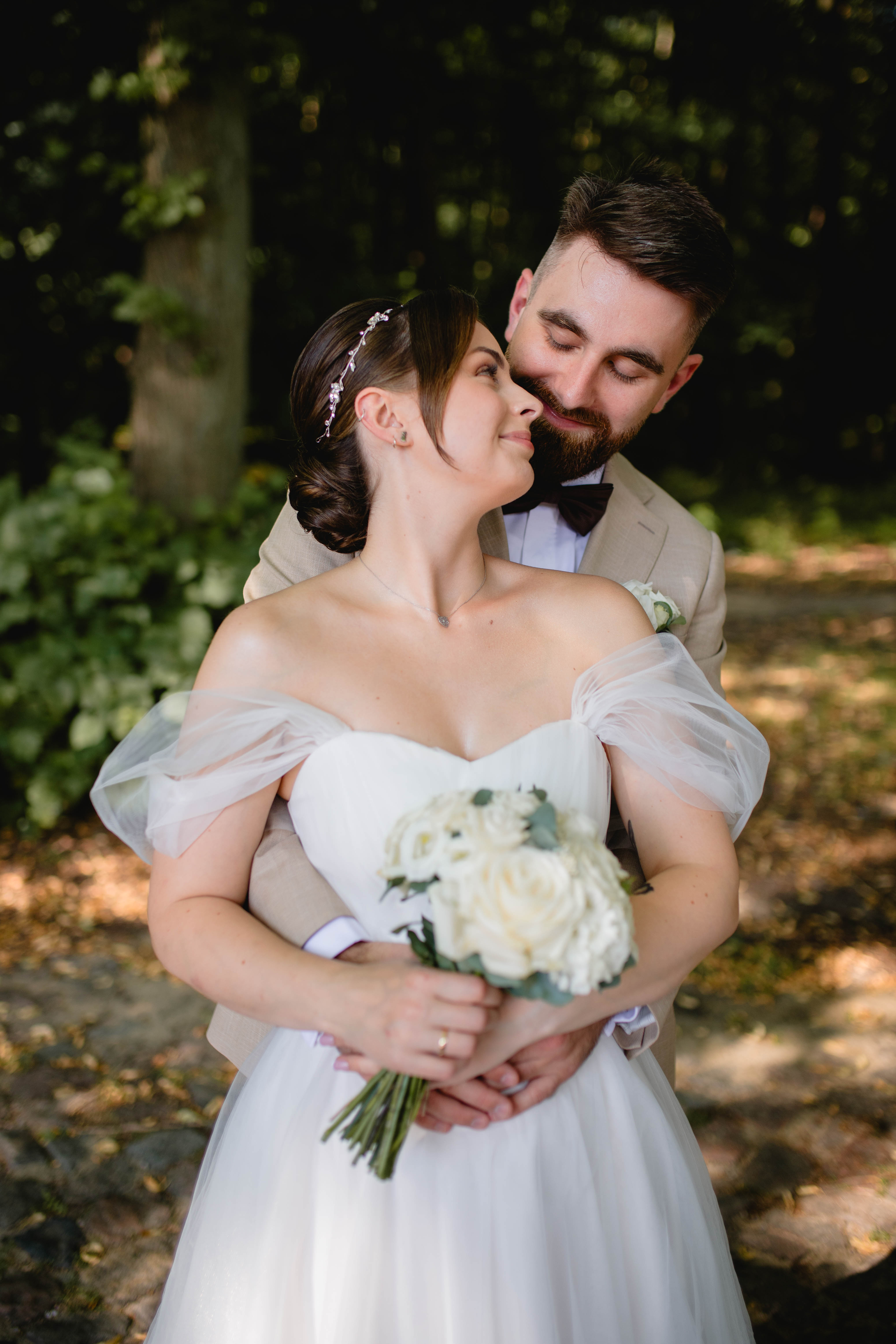 fotograf Szczecin - sesja po ślubie cywilnym - Bukowy Park Szczecin - para młoda